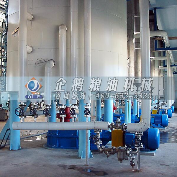米糠油加工生產(chǎn)線,鄭州企鵝全力護航(圖1) 米糠油浸出設備